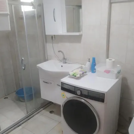 Kutuban Ozel *